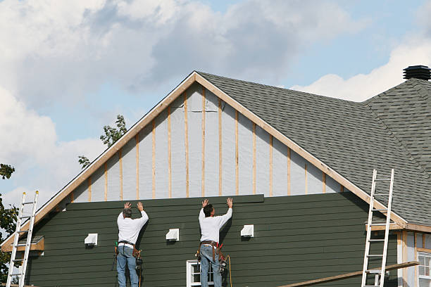 Professional Siding Contractor technician working in Riverside, OH